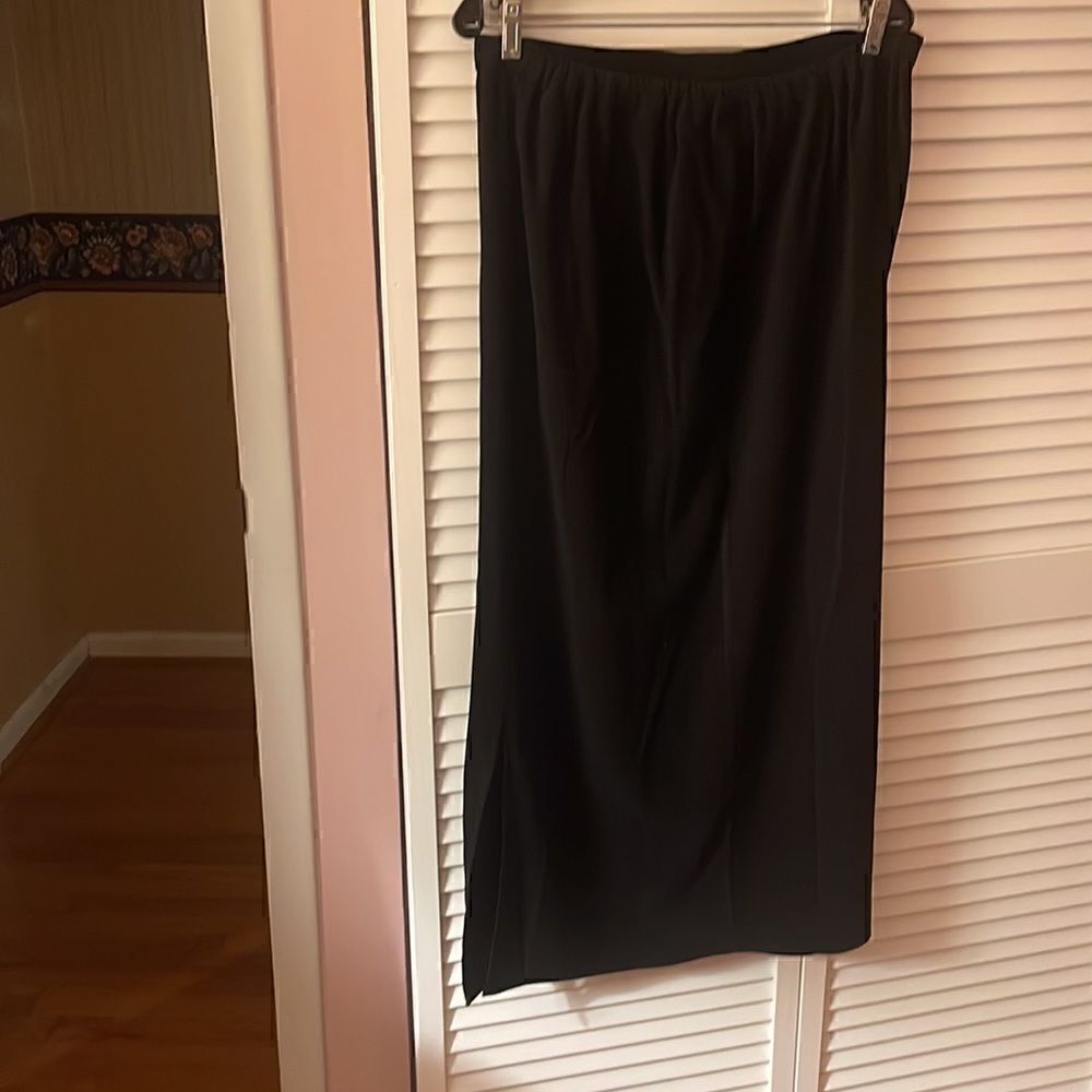 Notations Black MIDI Skirt Vintage